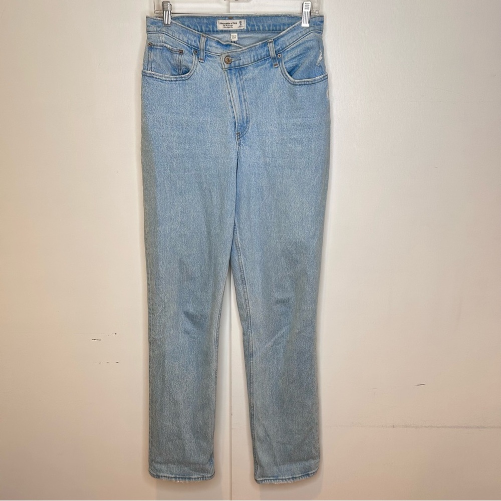 Abercrombie & Fitch The 90’s Straight Ultra High Rise Jeans